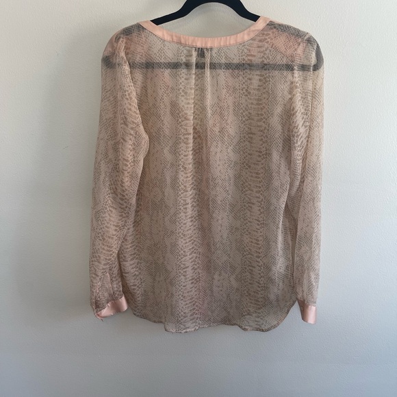 Ann Taylor Button Up Snakeskin Blouse Size M - Picture 3 of 5